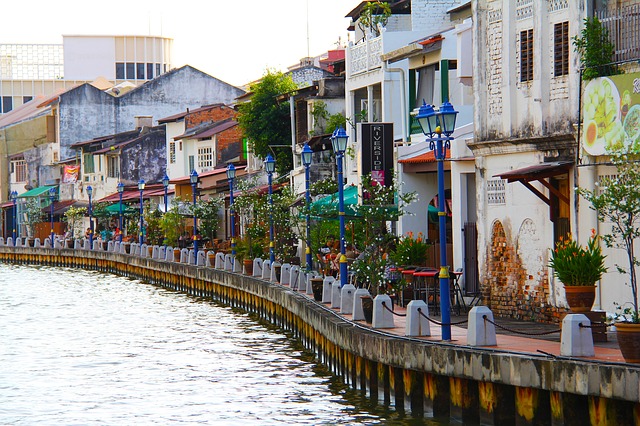 Melaka River